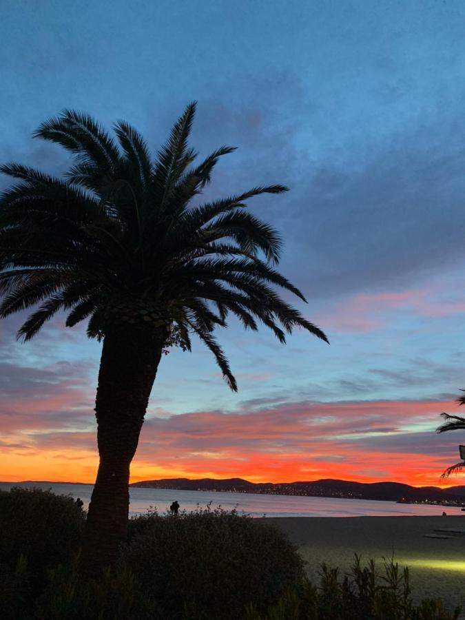 Saint Raphael, Cap Esterel Le Hameau. Vue Mer エクステリア 写真