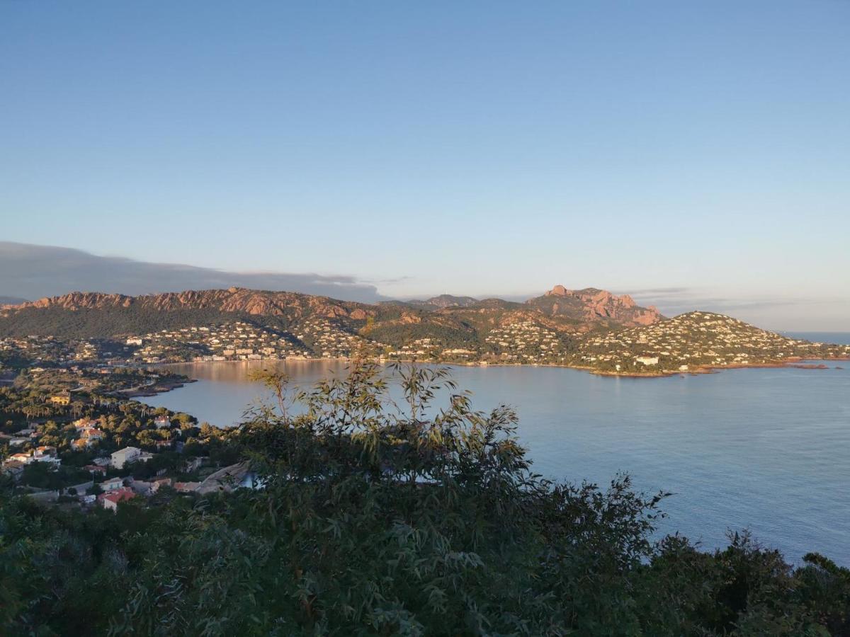 Saint Raphael, Cap Esterel Le Hameau. Vue Mer エクステリア 写真